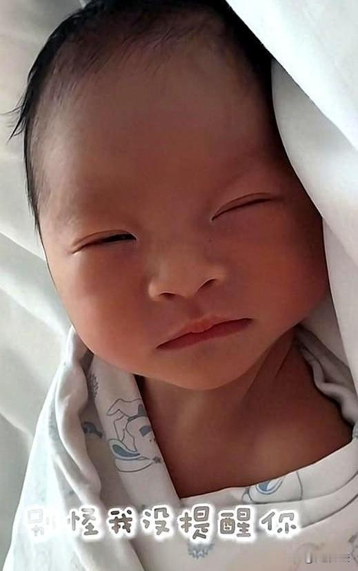 年年顺顺利利，求上联马筱梅的儿子双眼皮，为妈妈整容辟谣[赞][赞]先聊聊马筱梅儿