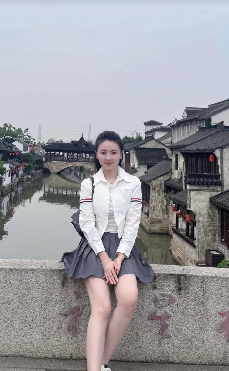 小姨子要毕业了，送点什么好呢