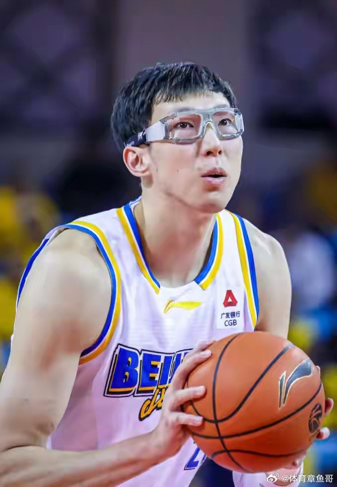 CBA两场比赛，周琦已经连续12罚不中，不可怕？而赛季至今，周琦的罚球命中率为