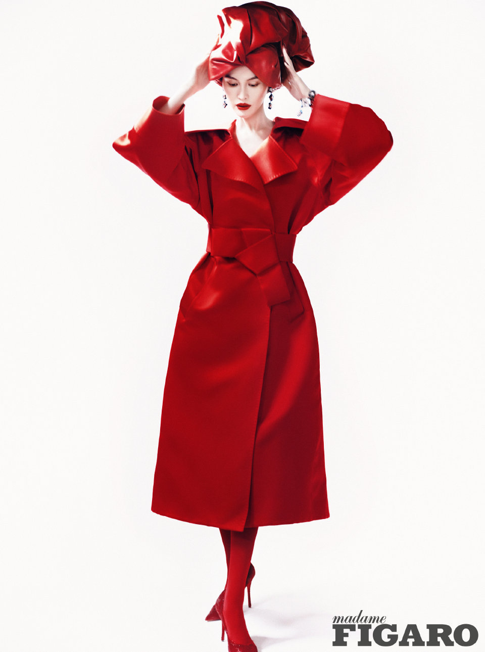 何穗xMadameFigaroChinaMarch2026超模何穗身