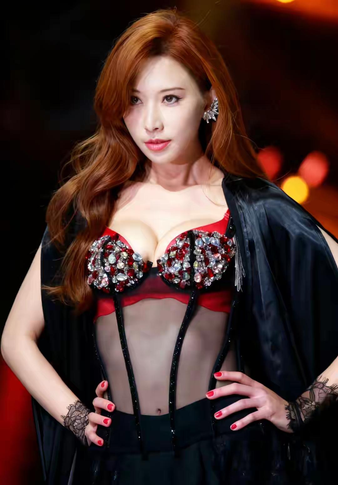 林志玲内娱资源全面清零，立场模糊难获包容01曾经凭借温柔气质圈粉无数、稳