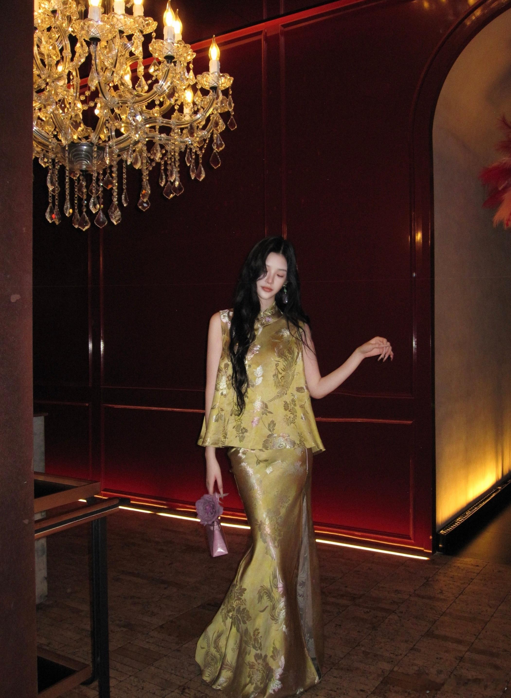 𝑴𝑶𝑺𝑺𝟒.𝟐𝟖/𝟐𝟎:𝟎𝟎𝒑𝒎【浅金折枝】⚜️⚜️