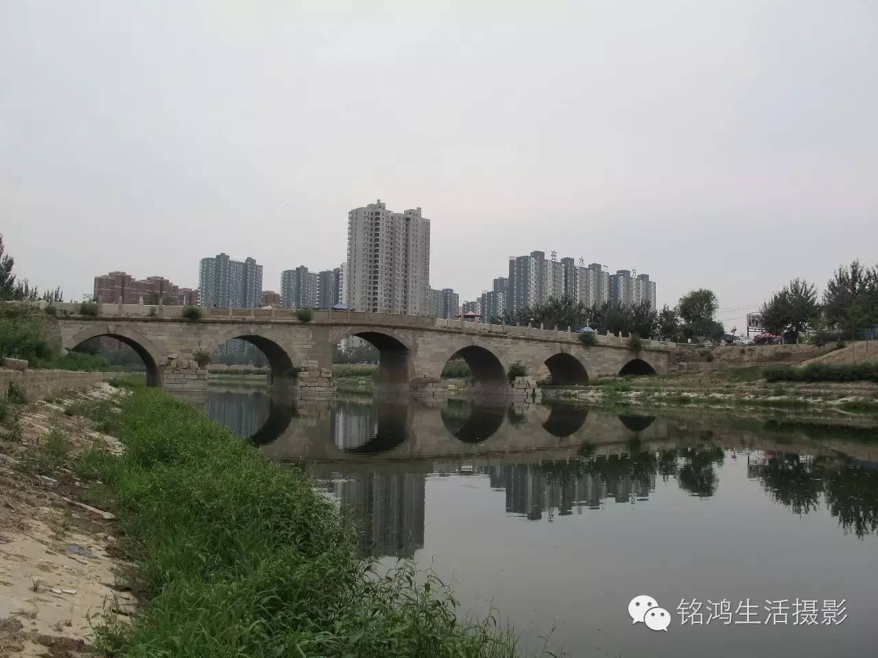 衡水安济桥又名衡水石桥或衡水老桥,位于河北省衡水市桃城区胜利东路