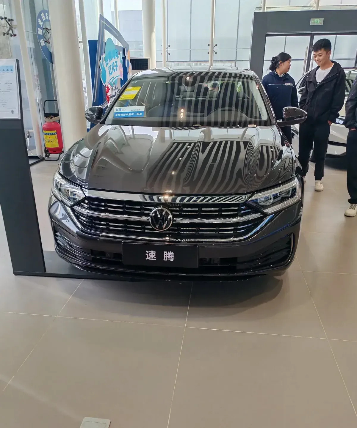 现在买车真不容易，去4S店感觉就像进了“冷宫”！最近想去看看大众，结果一进门，好