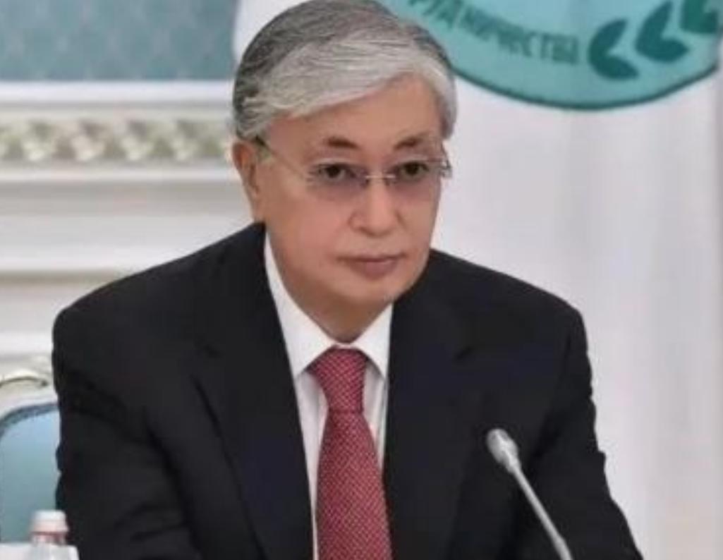 苏联为什么斗不赢美国？你以为是苏联输给了美国，实际上不是苏联斗不过美国，而是斗不