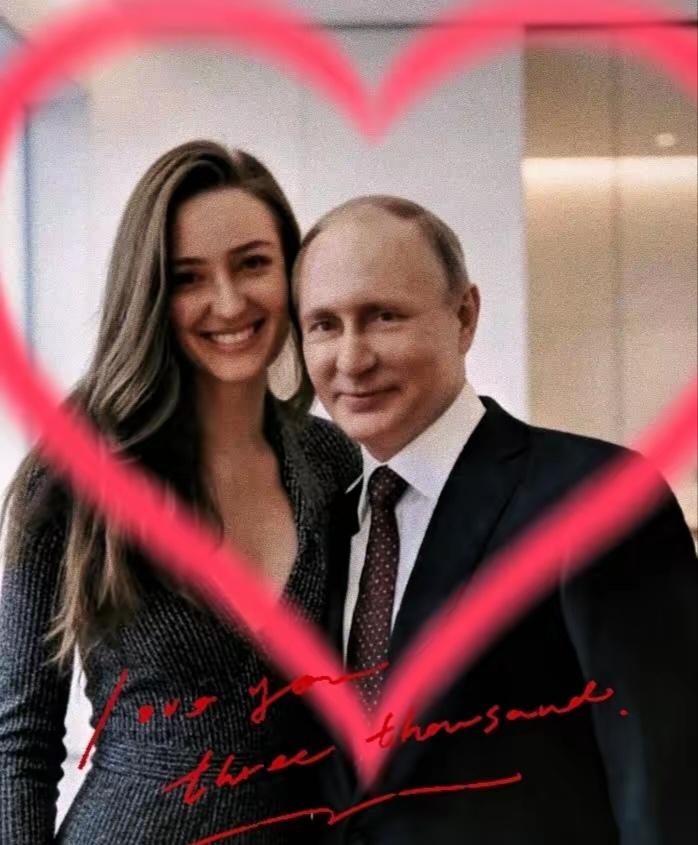 普京恋爱了！想不到铁腕总统也有羞涩的时候！2025年12月19日在莫斯科年度