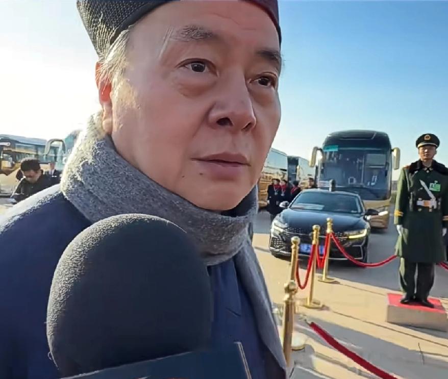 两会代表张高澄道长说，这个世界94%的东西人类认识不到掌控不了，所以不要焦虑。