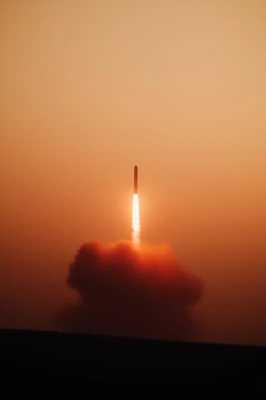 2026年3月30日19时，力箭二号遥一运载火箭在东风商业航天创新试验区发射，轻