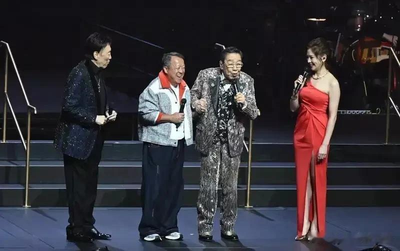 这场演唱会四大天王也只能是助唱嘉宾！近日胡枫演唱会在香港红馆举行！很多人担心