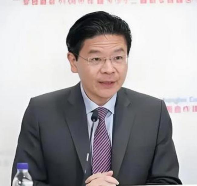 新加坡晚宴空无一人？新总理一句话，把“平衡术”玩砸了？12月21日，新加坡总理黄