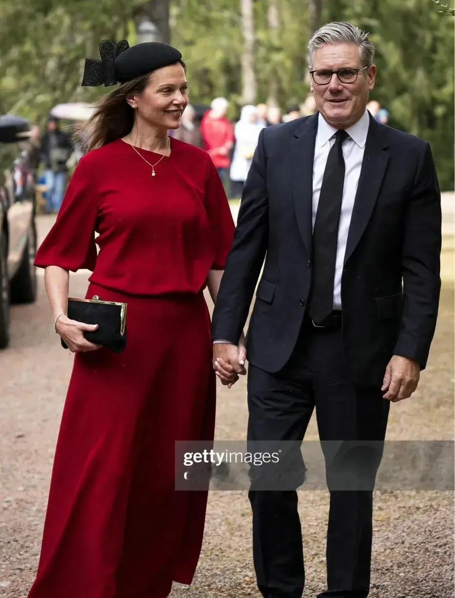 英国首相基尔·斯塔默1月28日抵达北京，开启为期四天的访华之旅，这是英国首相时隔