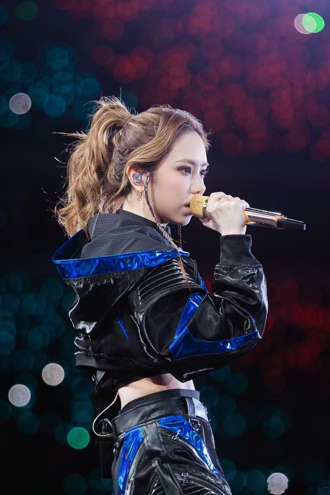 邓紫棋想要邓紫棋得到现实版“逆天改命”当属邓紫棋！从唱作歌手到签约作家，从巡演