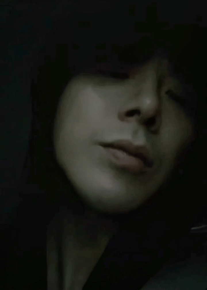 我是雨凝颜狗，这张图我能看好久，以前吃的太差了，强烈要求以后都这样素颜直播