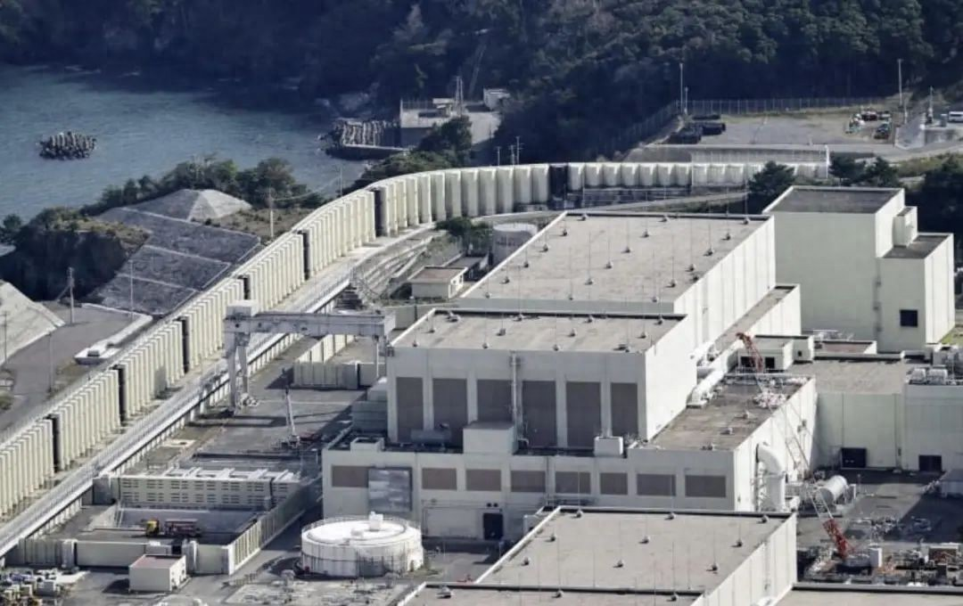 日本想要借助俄罗斯拥有核武器，警告俄对乌使用核武，日本就可以理所应当拥有核武。最