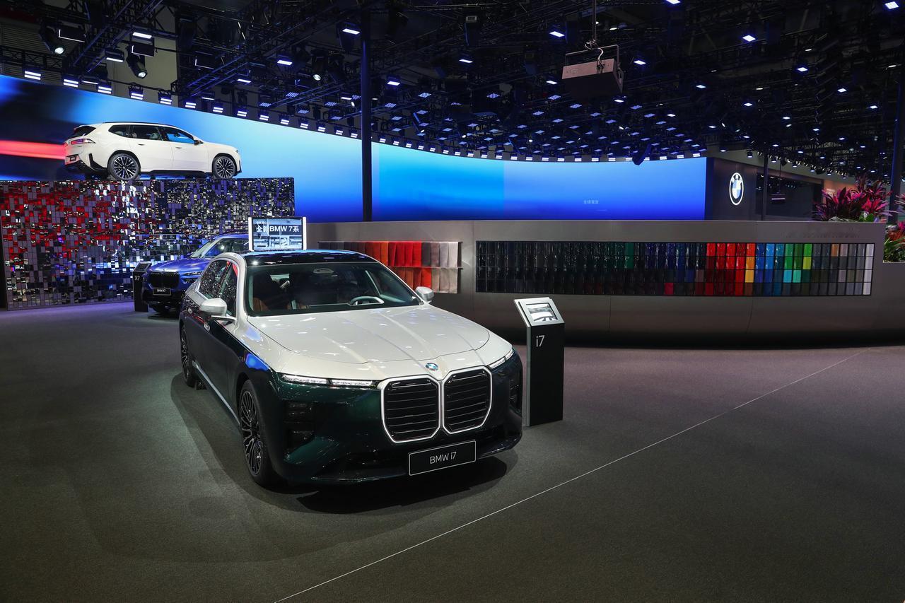 打卡2026北京车展宝马汽车展台！作为宝马新世代车型全面铺开的元年，此次集团格外
