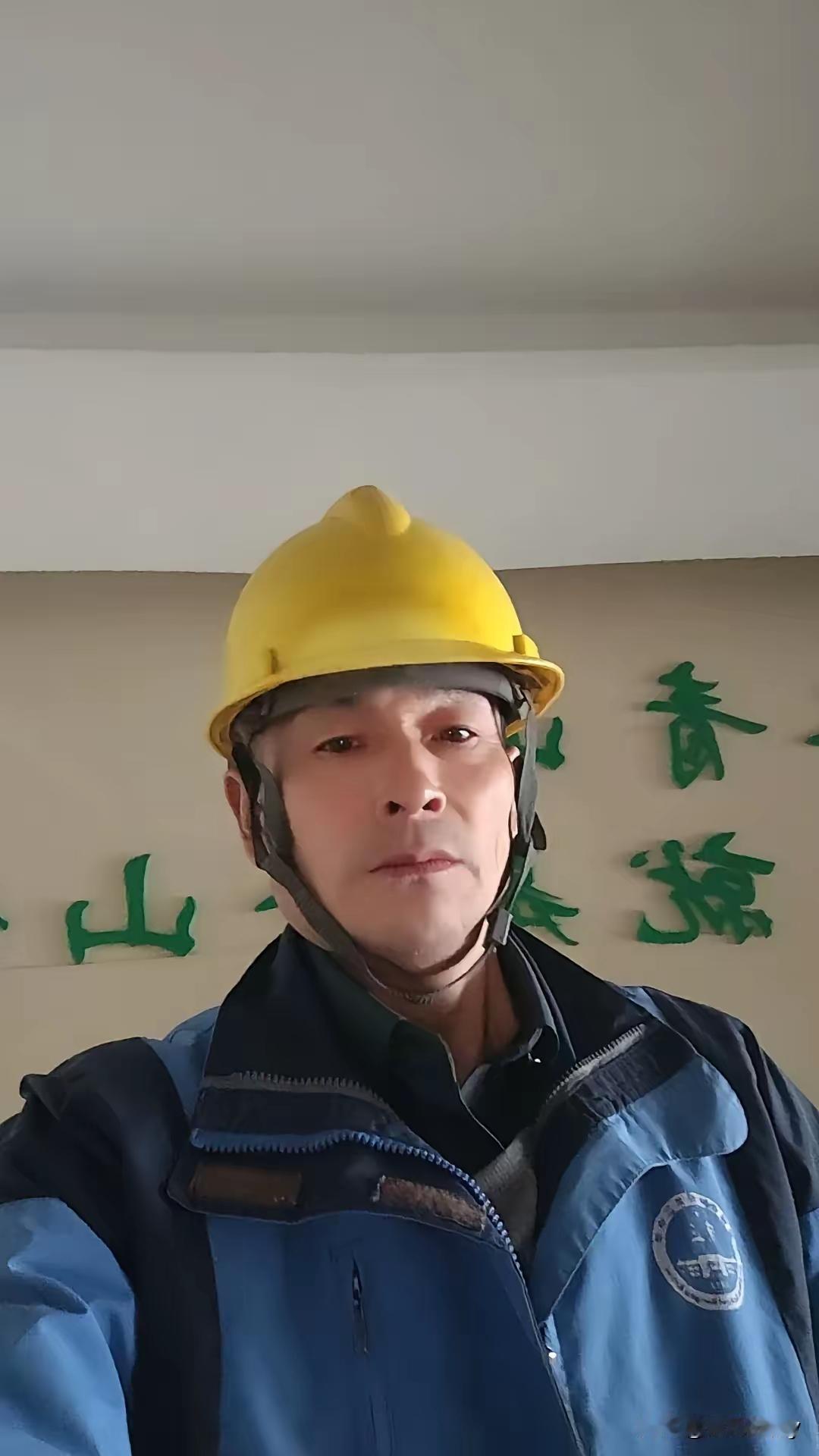 中国稀土管制，对美国来说晴天霹雳，迅雷不及掩耳，快准狠。我认为还要加上一些条规，