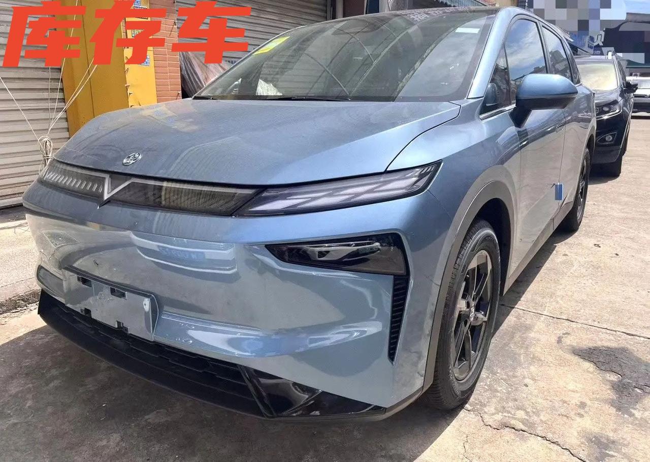 车型:启辰2026款VX6大平层长续航智享版​车况:原版原漆库存新车