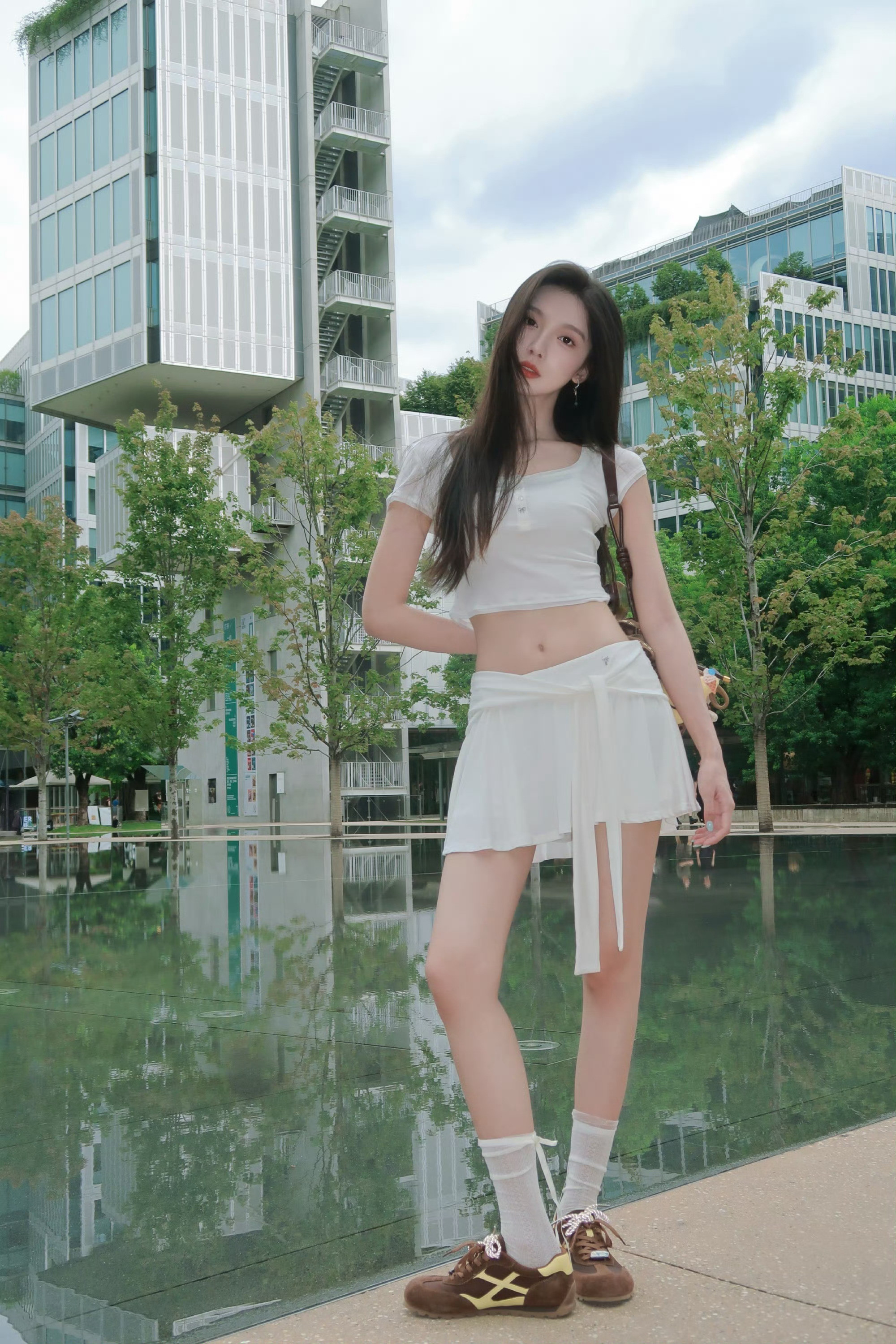 肖雨纯白简约肖雨美女​​​