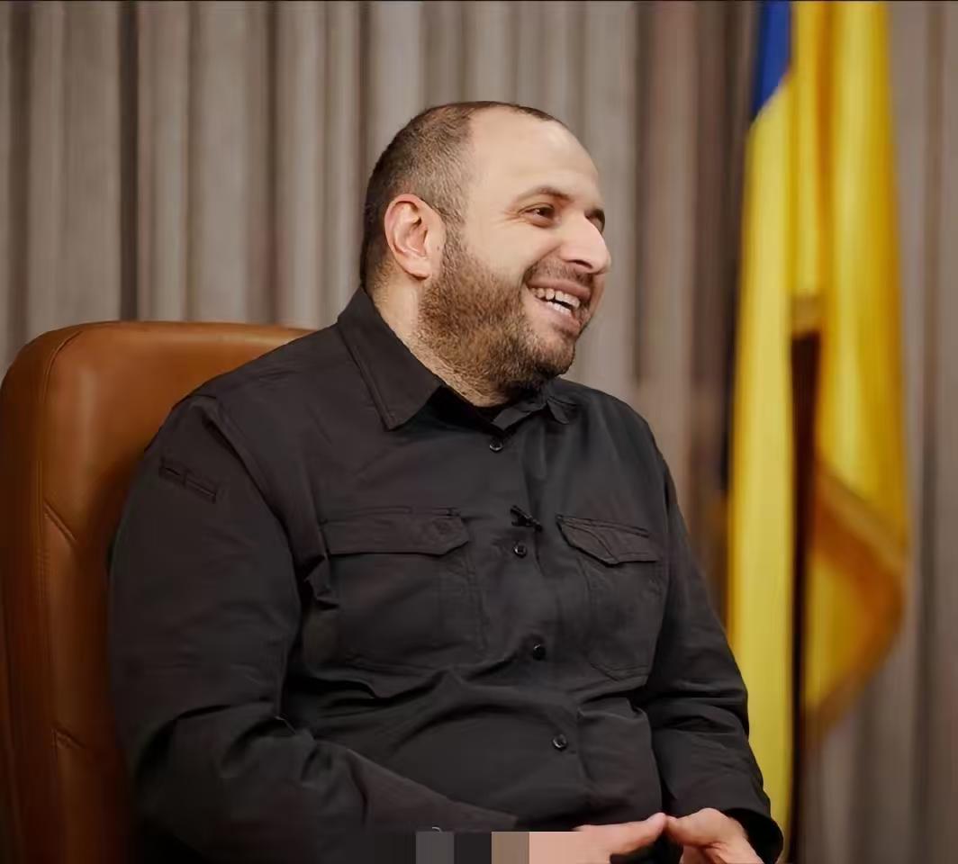 天塌了，乌克兰政府3号人物叛逃！而且此人不光跑了还打电话回乌克兰嘲讽泽连斯基！