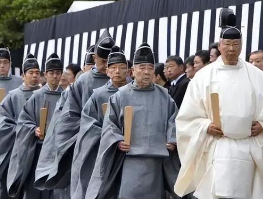 日本这个民族，不仅在亚洲是“独一无二”的，它在全世界似乎都是难以寻觅的，为什么？