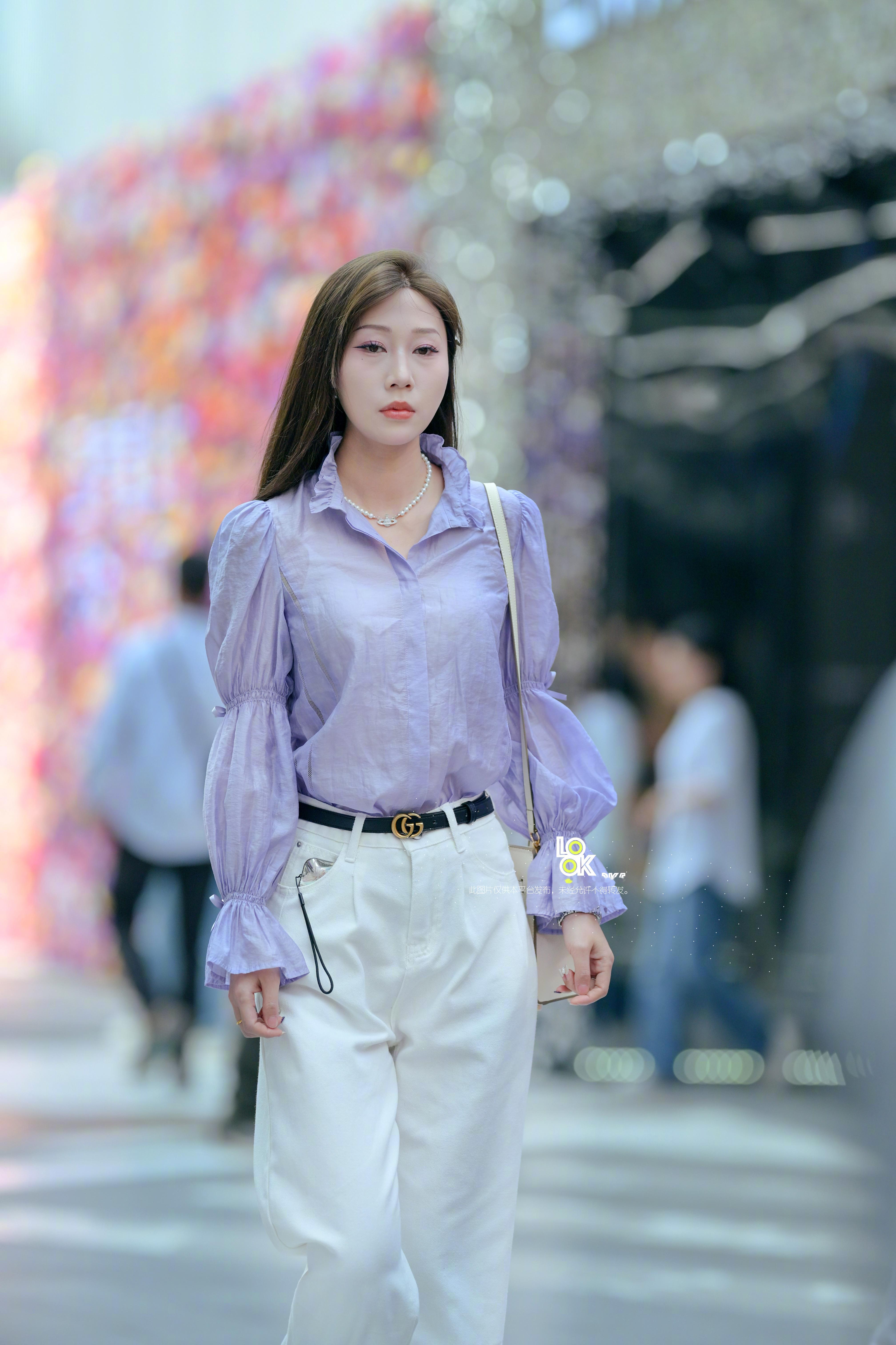 小姐姐正面照还有一张