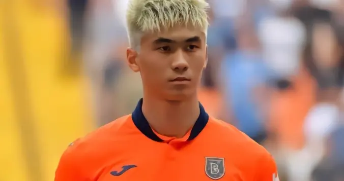 重庆铜梁龙官宣晋鹏翔加盟，国安旧将成后防新核心