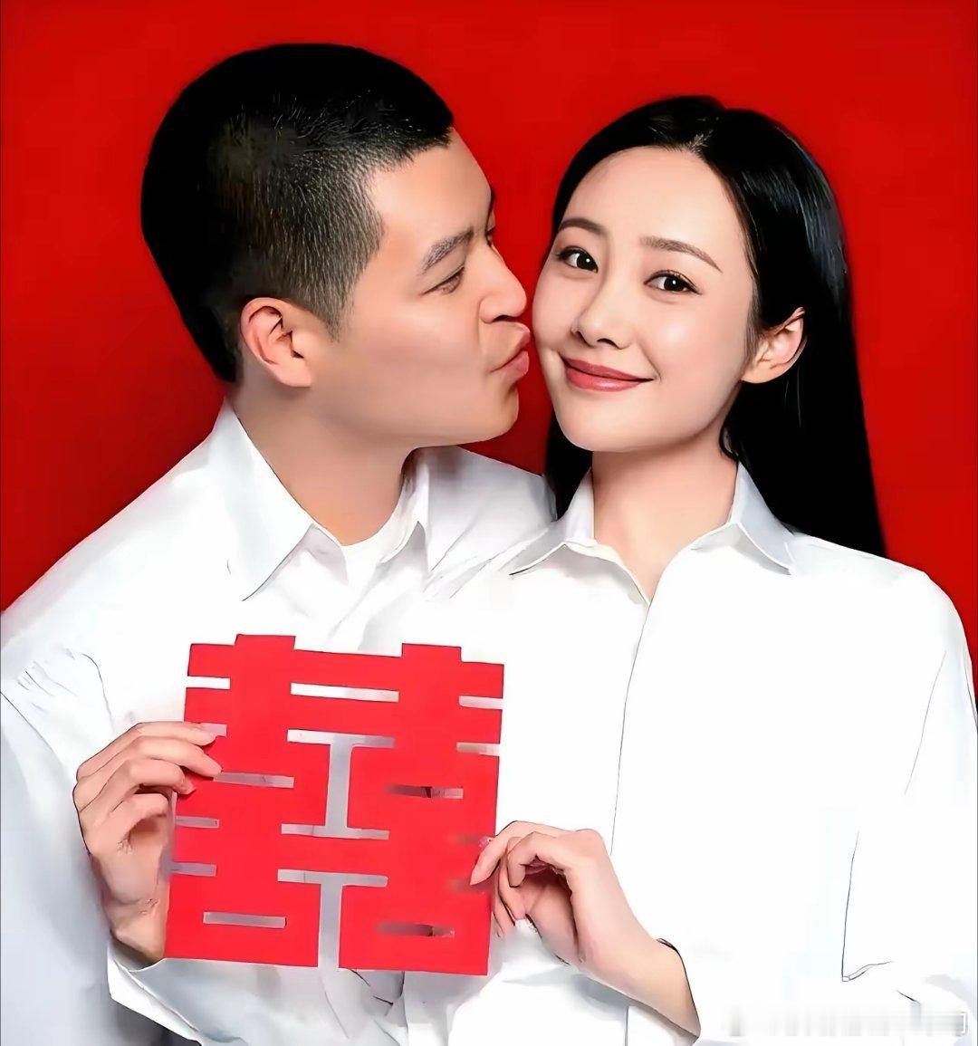 终于懂了，马頔和李纯这两个看似八竿子打不着的人，为什么能结婚。李纯光脚踩地，马頔