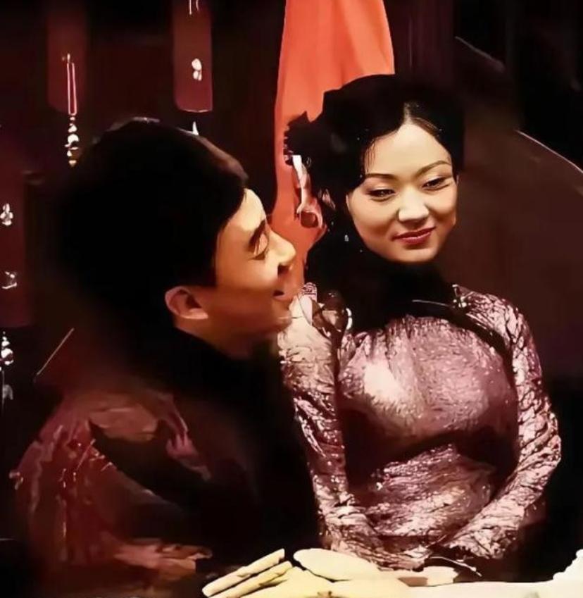 古代小妾除了满足丈夫的生理需求和生孩子以外，还有另一个变态的作用，是后来有人无意