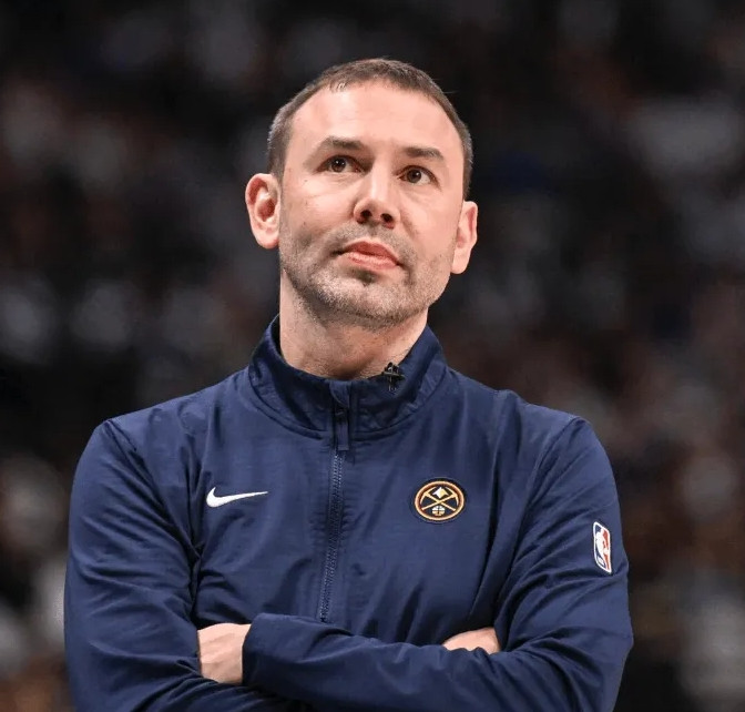 今天NBA常规赛掘金主场对阵火箭的比赛已经结束。全场战罢，掘金以101-115