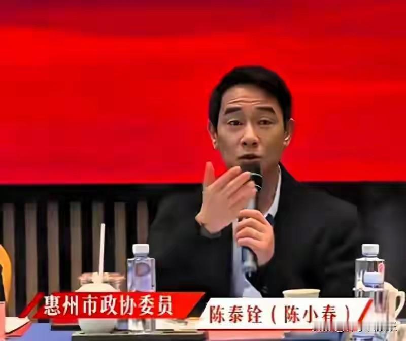 1月31日，2026年央视马年春晚第三次联排现场，58岁的陈小春甫一现身，便如一