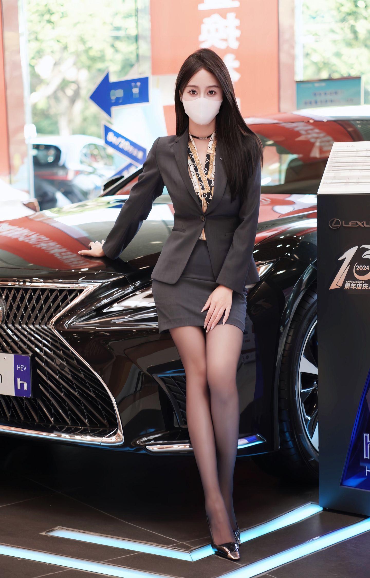 车型够大黑色也比较好看