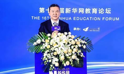 中央最近亮剑了，十五五规划直接把“遮羞布”扯了下来。5000万大学生，满大街的