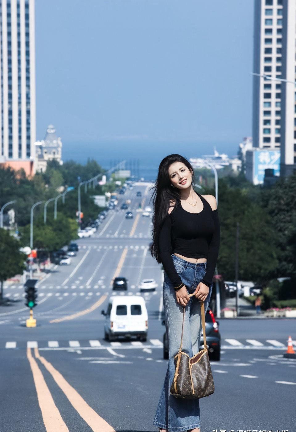30岁以后，别再问“这衣服过时没”了。你不是缺衣服，是缺敢穿的底气。西装马甲