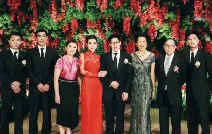 霍启刚说郭晶晶一打扮，就怕她跑了！原来他没有说谎呀