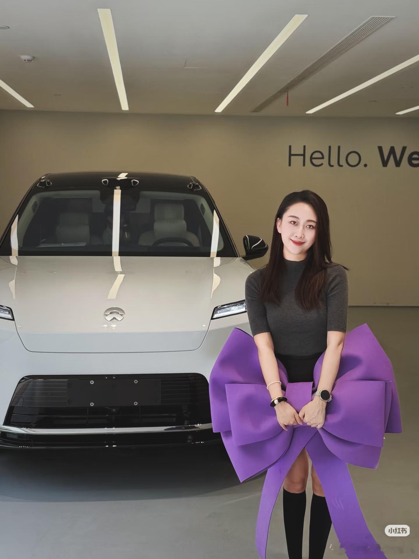 喜提“白月光”ES8✨今日终于迎来这抹纯净无瑕的“白月光”！正式官宣：我提车啦！