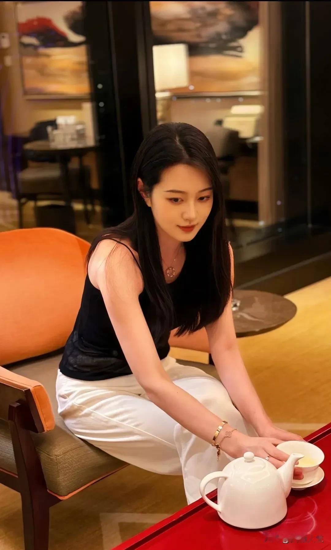 享受下午茶的时光