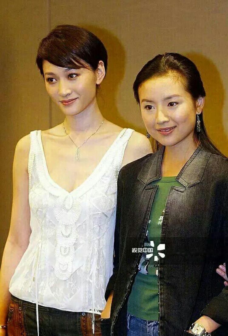 李小冉和董洁，她们一个身材好一个脸蛋漂亮，但她们都没有得到美满的婚姻，女人美不代