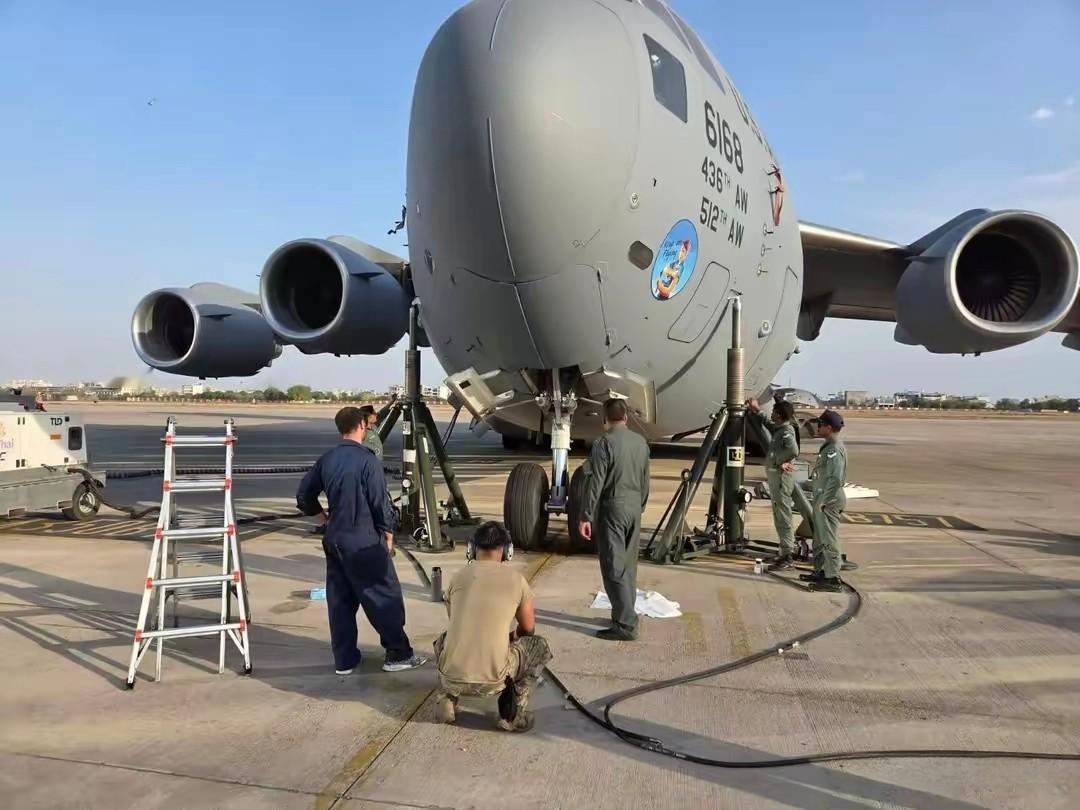 印媒曝光：印度空军基地有美国人近日，印度“国防新闻”网站披露了一个消息：5月