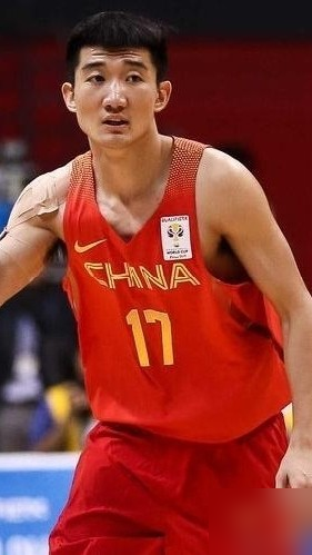 都说孙铭徽球品不行，但没了这个刚满30岁的后卫，广厦季后赛连第一轮都得...
