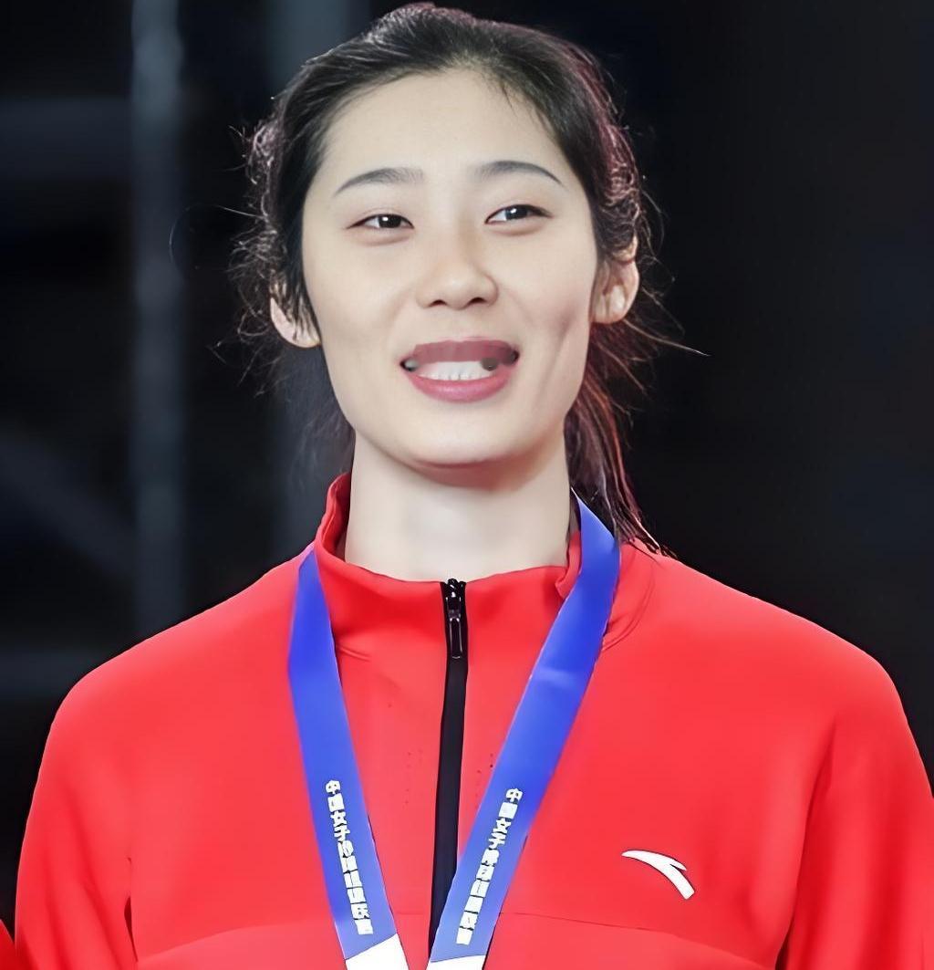 不要再指望朱婷回归国家女排了！换做任何一个人，她也不会回来的，根本就没有这样做事