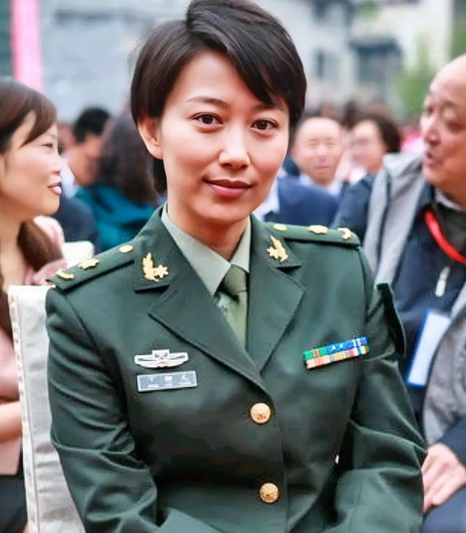 大家还记得这位女演员吗？她今年48岁，四川人，毕业于解放军艺术学院。她的美是从