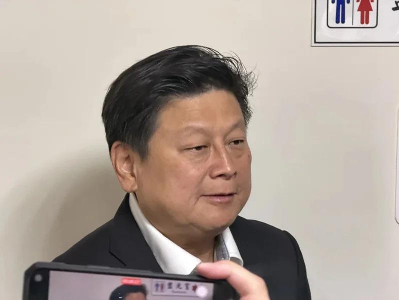 傅崐萁表态：党团共识就是发价书先到！党团大会后傅崐萁告诉记者：既然是8年