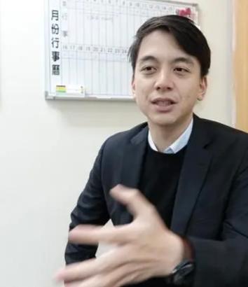 国民党又出人才了，这次出的这个人才就是就是桃园市立委牛洵庭，他对这次郑丽文当选国