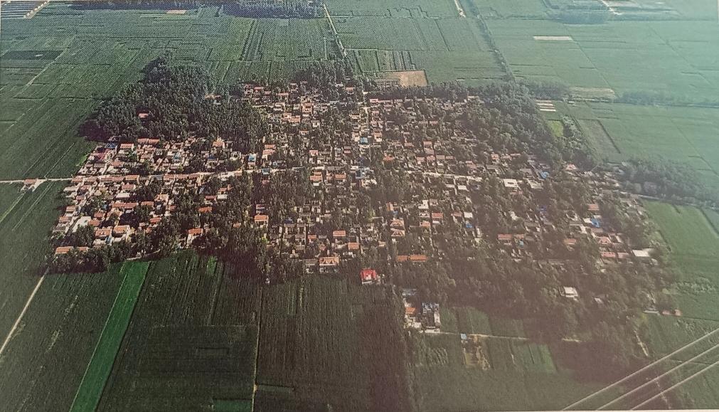 鄄城县彭楼镇向阳村苏庄自然村苏庄村距离镇驻地东4.5公里，该村北邻前李，南