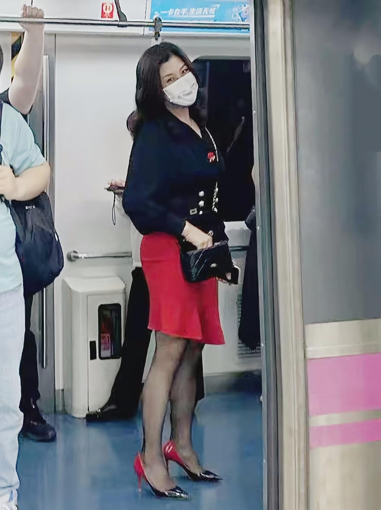 高跟鞋对女人来说意味着什么😘