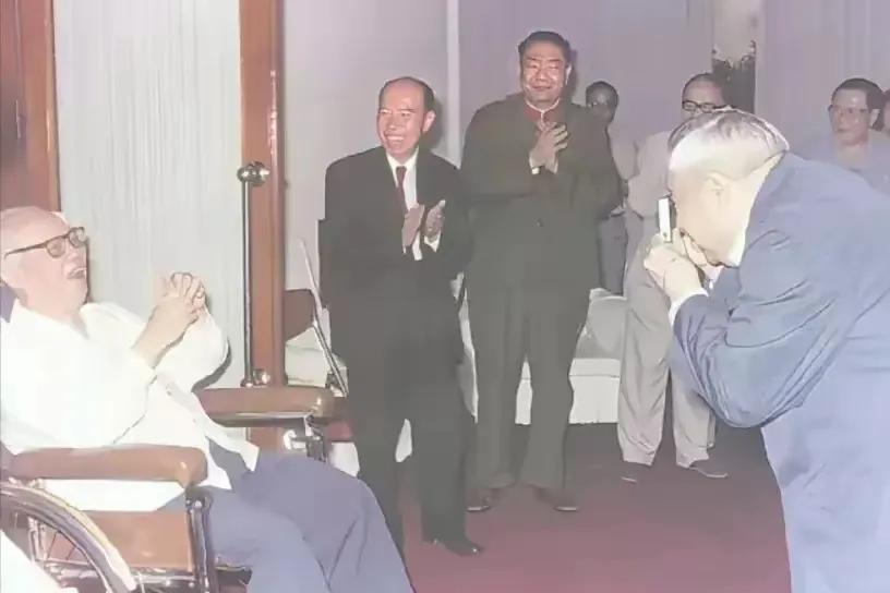 1983年4月28日，叶剑英元帅迎来了他86岁寿辰，时任广州军区司令员尤太忠到场