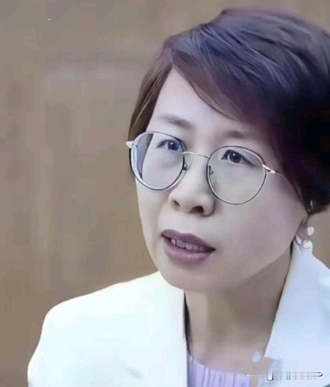 瑞典在咱们法律界埋雷埋了20多年，这事儿真是越想越不对劲。近几日赵宏这波节奏