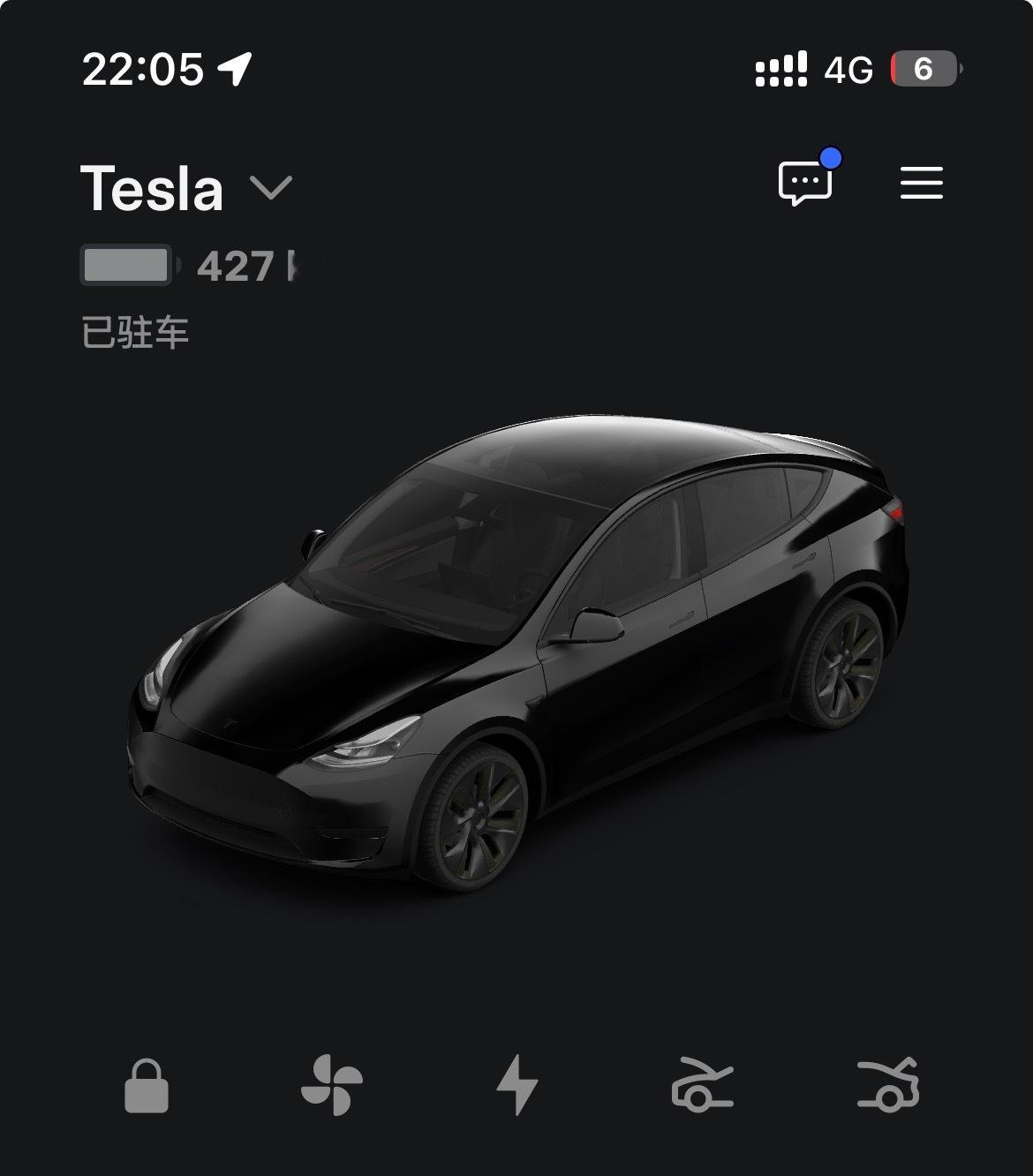 刚下地下室扔垃圾，顺便把我的特斯拉充电头拔了。24年3月份提车到现在，续航从43