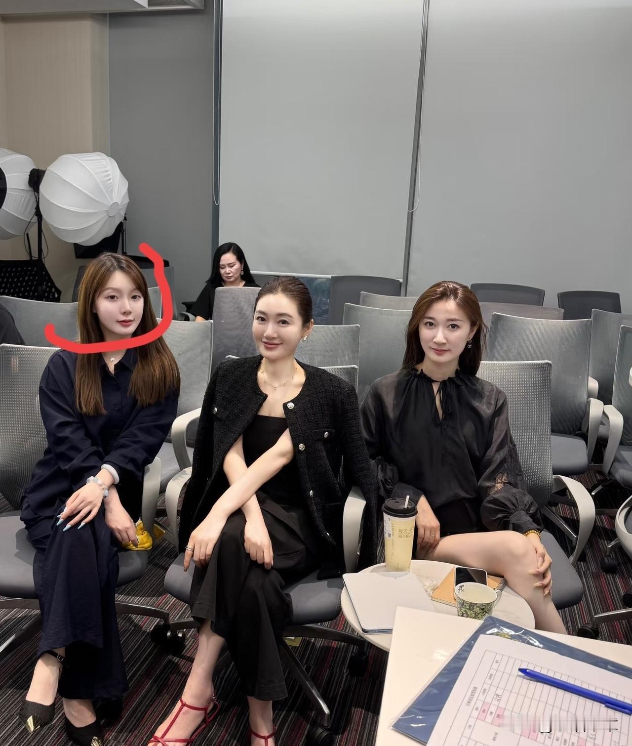 都说男人爱左一，真的吗大家都说，99%的男人喜欢左一，真的，所有人都这么觉得