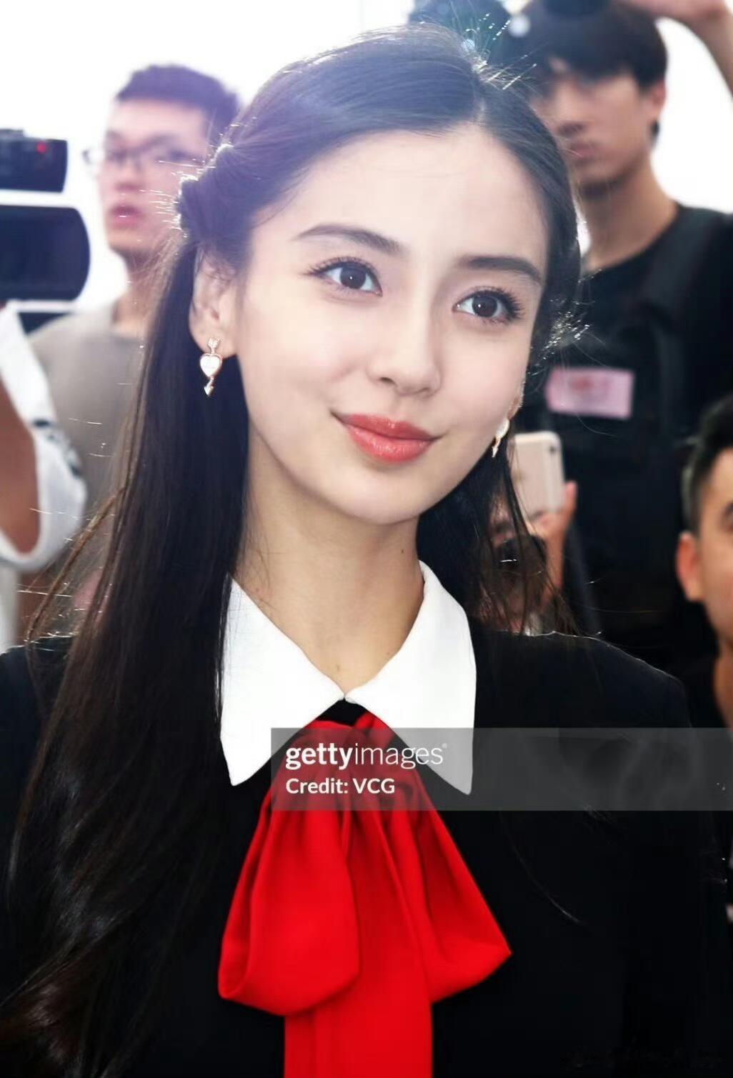 Angelababy早期g社生图连头发丝发际线都这么美…真是服了..​​​